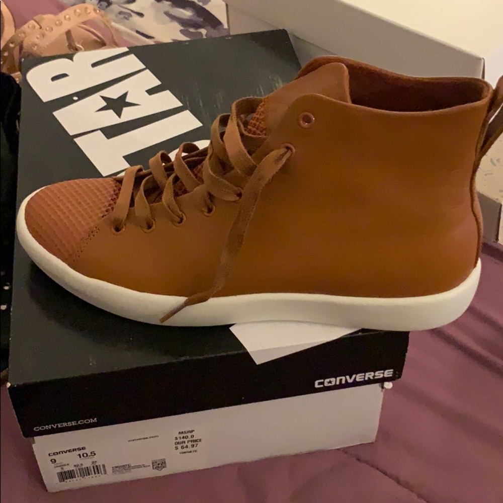 Women Converse All Stars size 10.5W 9M